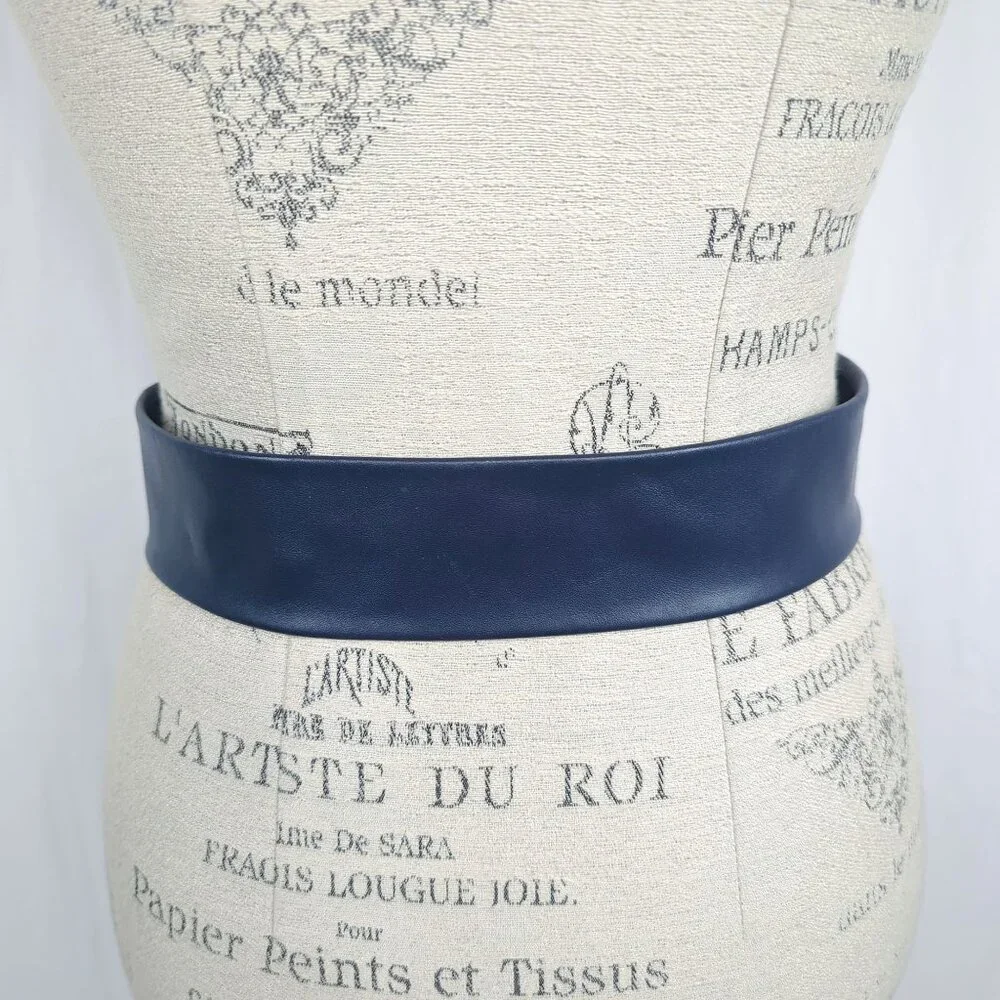 Vintage Liz Claiborne Leather Belt Small Blue Leather - Picture 4 of 8